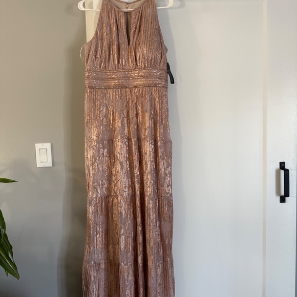 Women’s Formal Dress - Picture 2 of 7